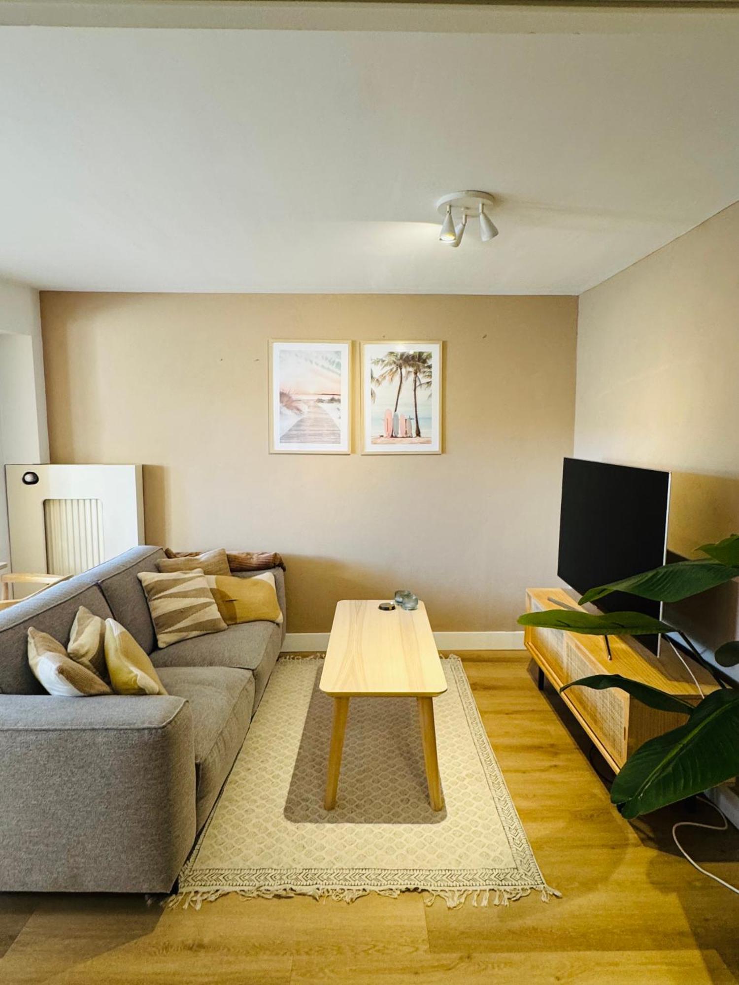 Hello Noordwijk - Souterrain Hoogwakersbosstraat 6 Apartment ภายนอก รูปภาพ